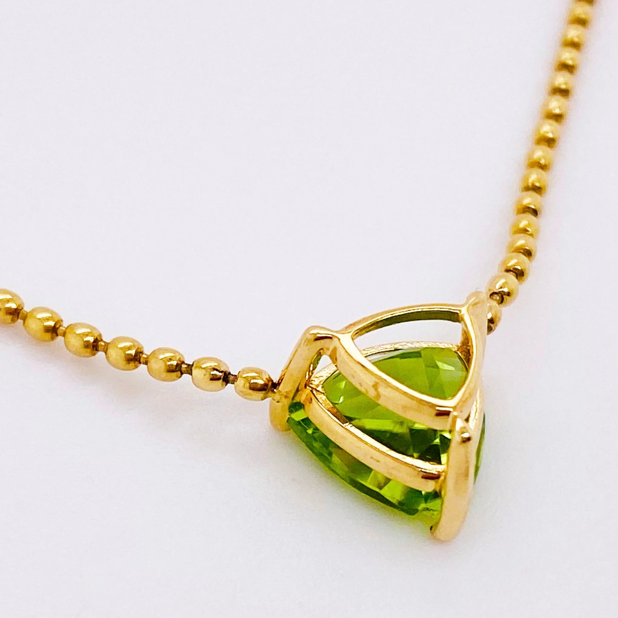 1.50ct Trillion Peridot Necklace - The August Collection