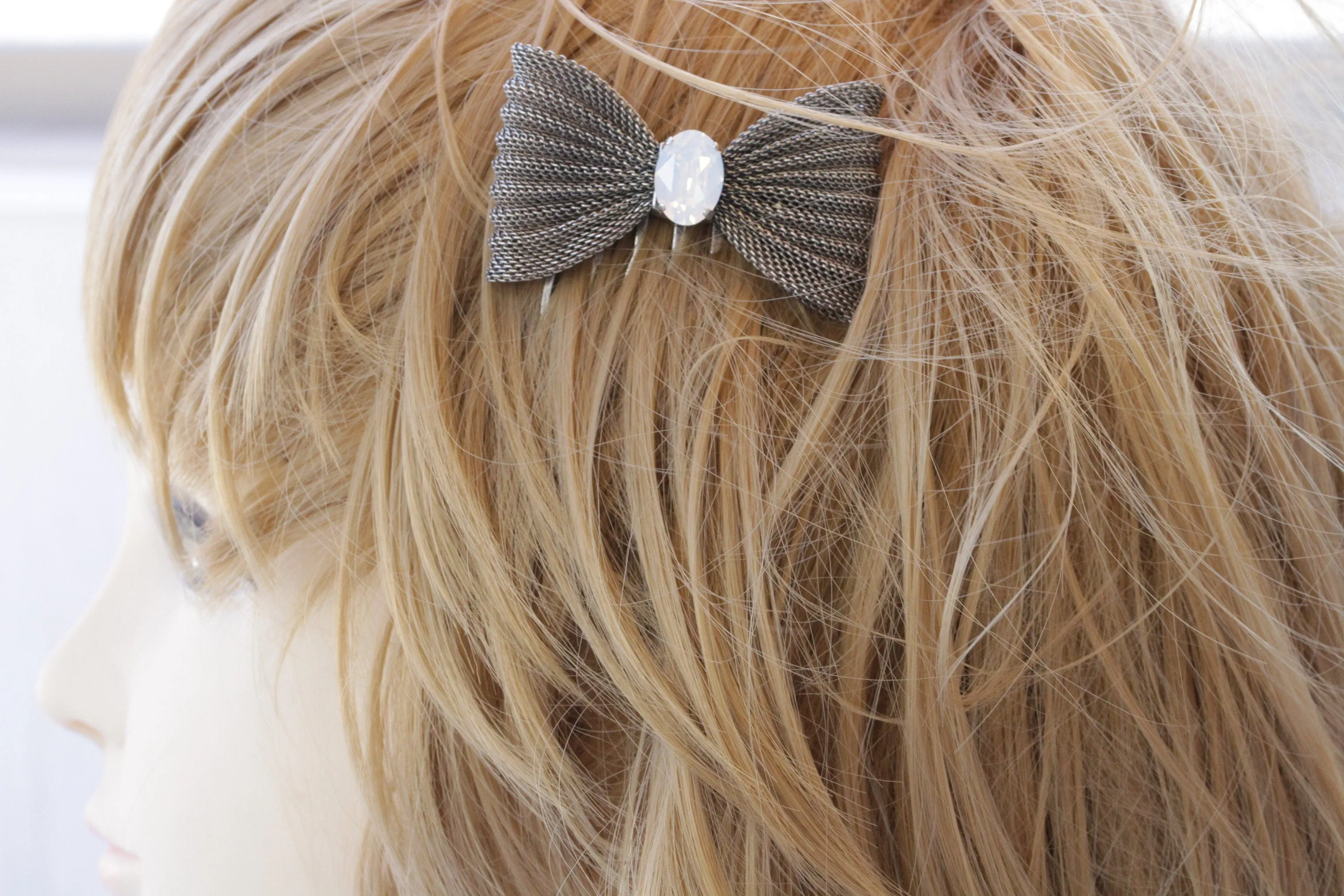 AQUAMARINE Bow HAIR Comb