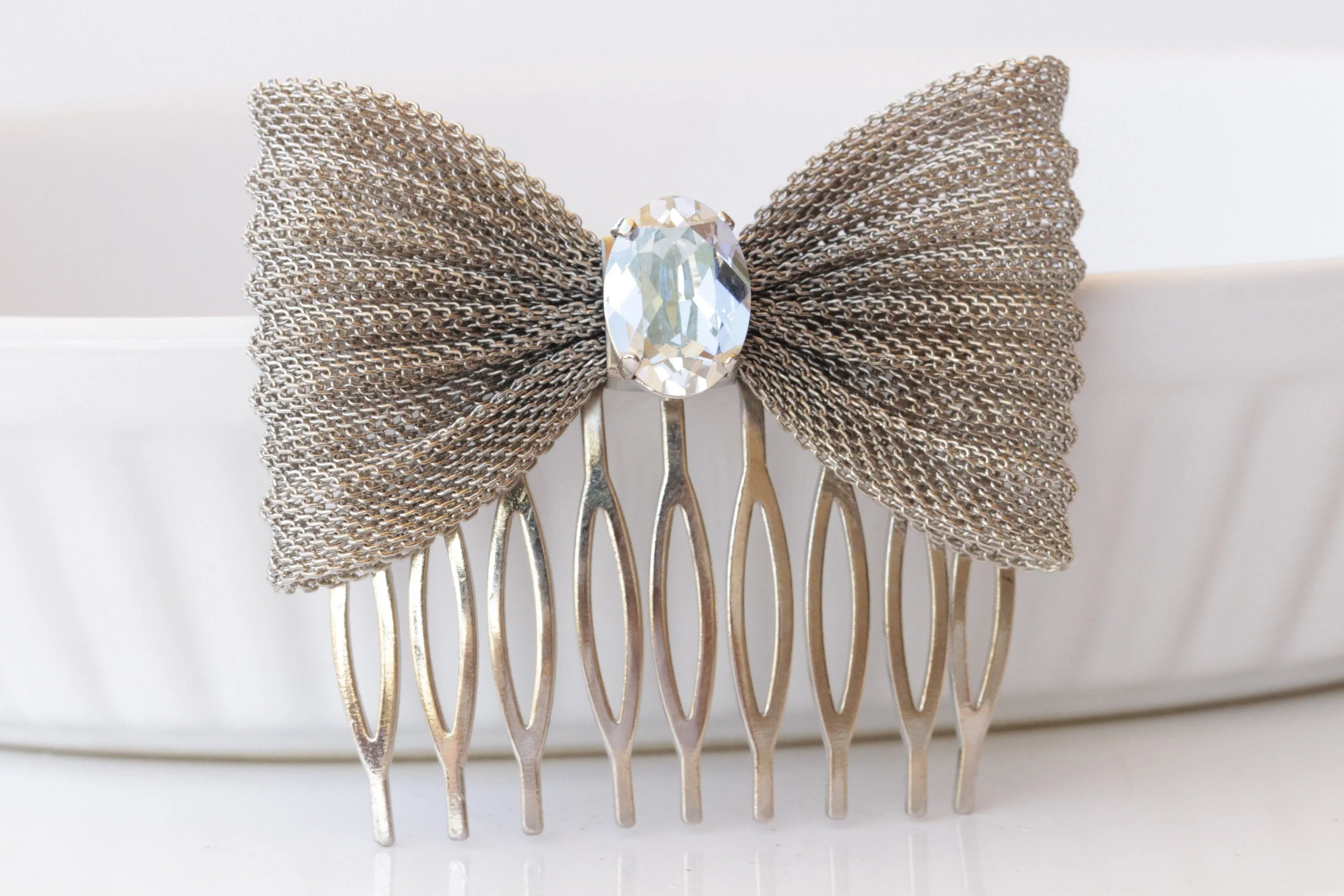 AQUAMARINE Bow HAIR Comb