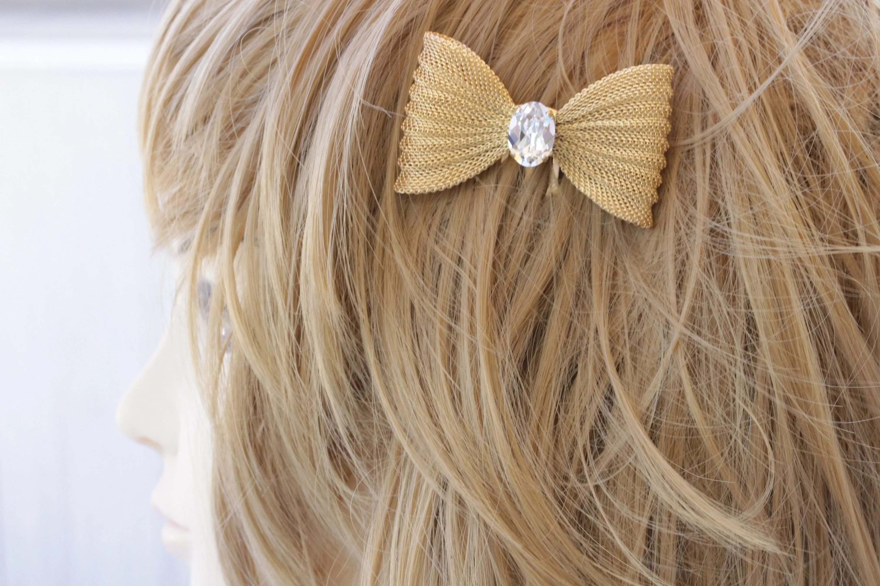 AQUAMARINE Bow HAIR Comb