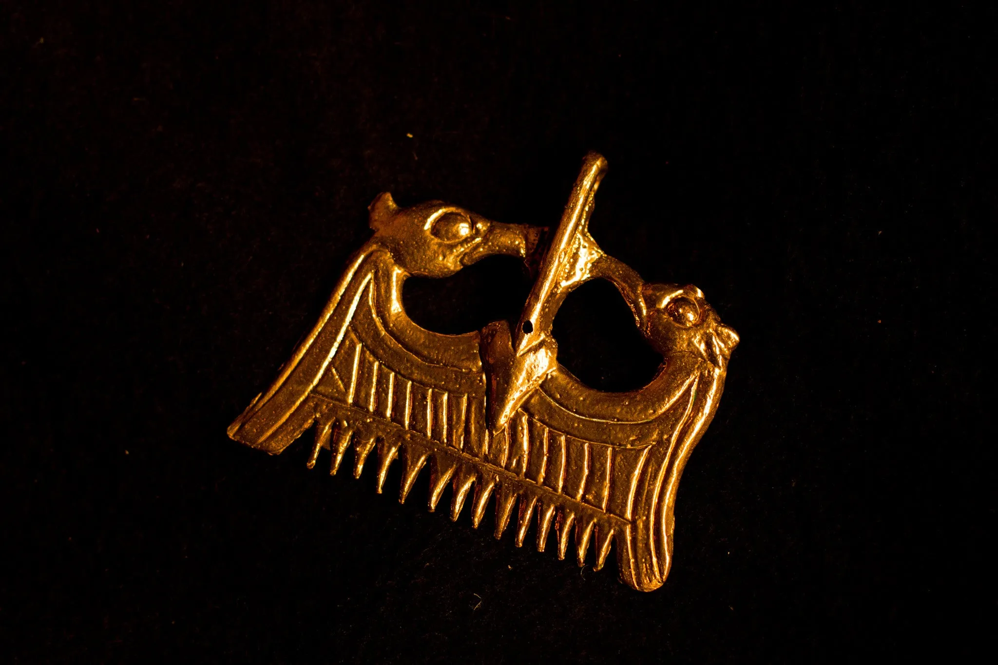 Dragons and Heart Viking comb - A-51