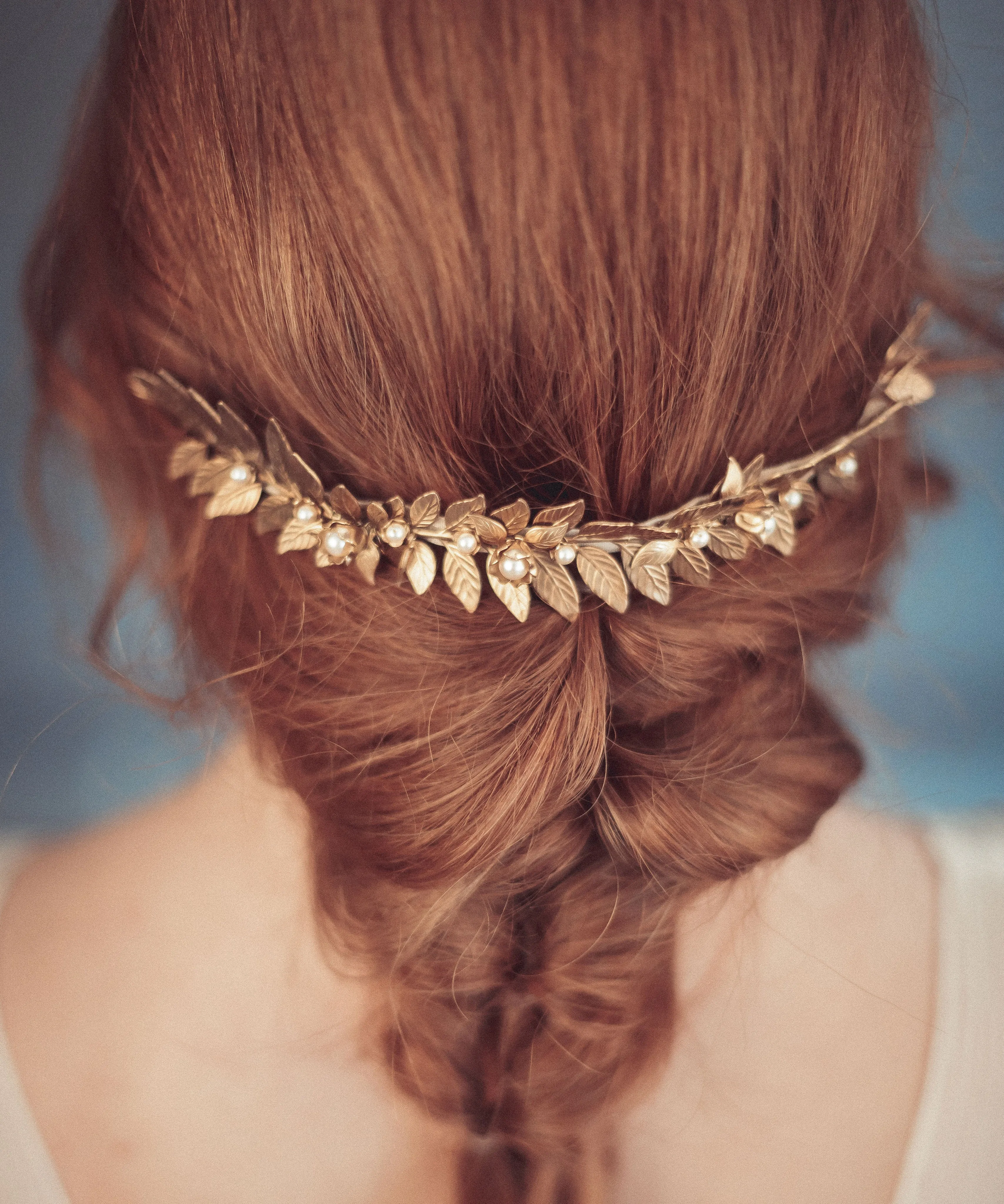 Grecian hairvine