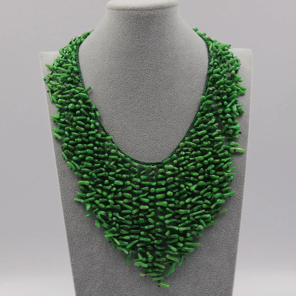 TEEK - Handwork Green Coral Chips Necklace