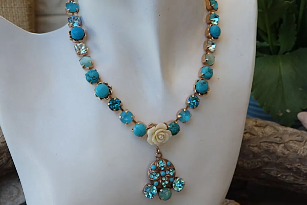 Turquoise bridal necklace.